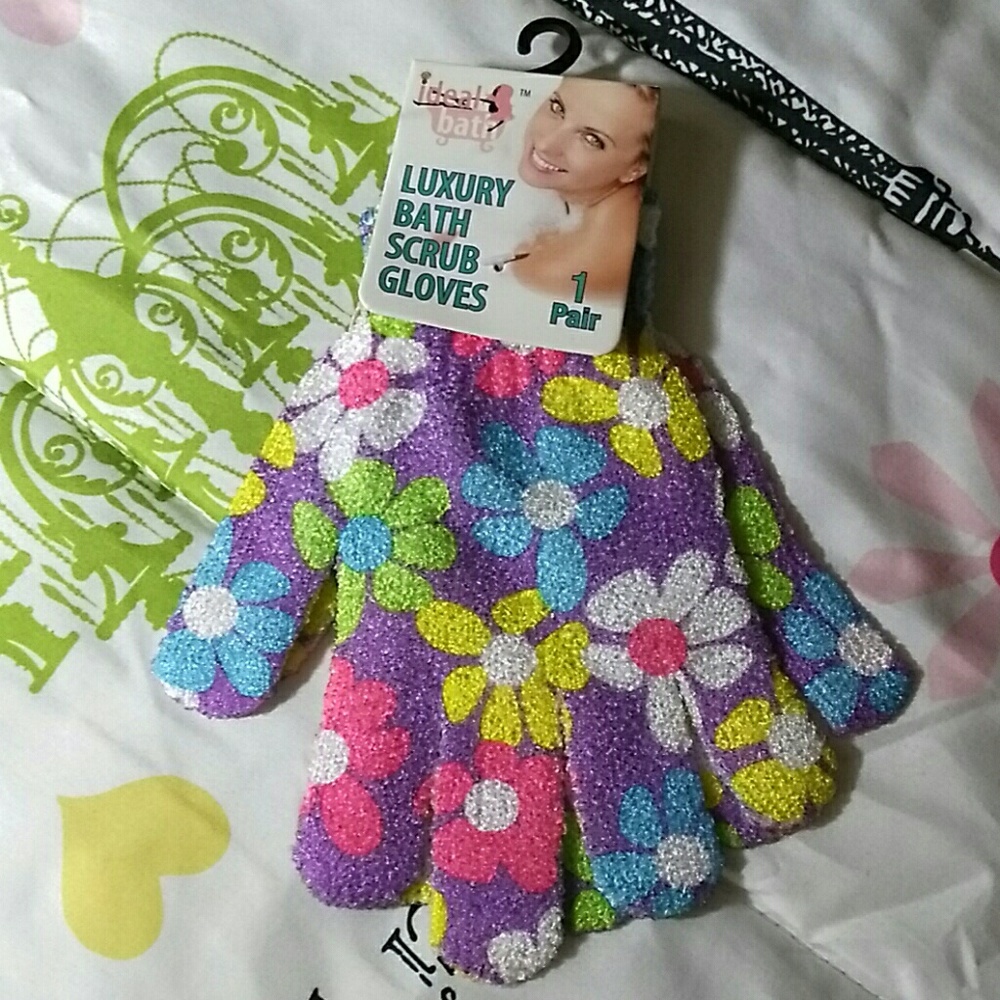 🌻 NEW* ONLY 1 LEFT* Luxury Bath scrub gloves